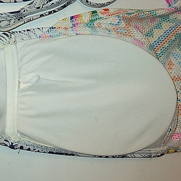 *NWOT* Beautiful Abstract Mayan Sun High Neck RIP CURL Bikini Top*10 - Picture 9 of 16